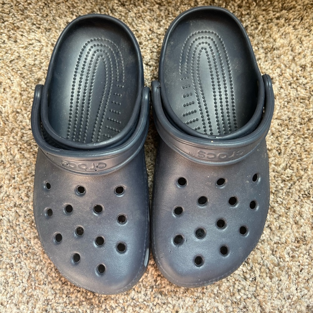 Navy classic crocs